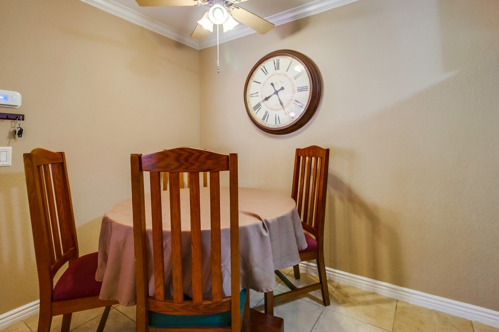 Virtual tour photo 14 of 27 for 3635 Ash St #10