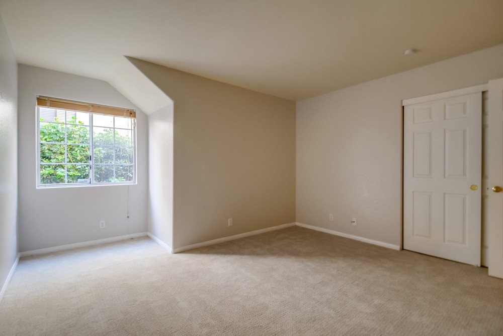 Virtual tour photo 22 of 30 for 3635 Third Ave #2