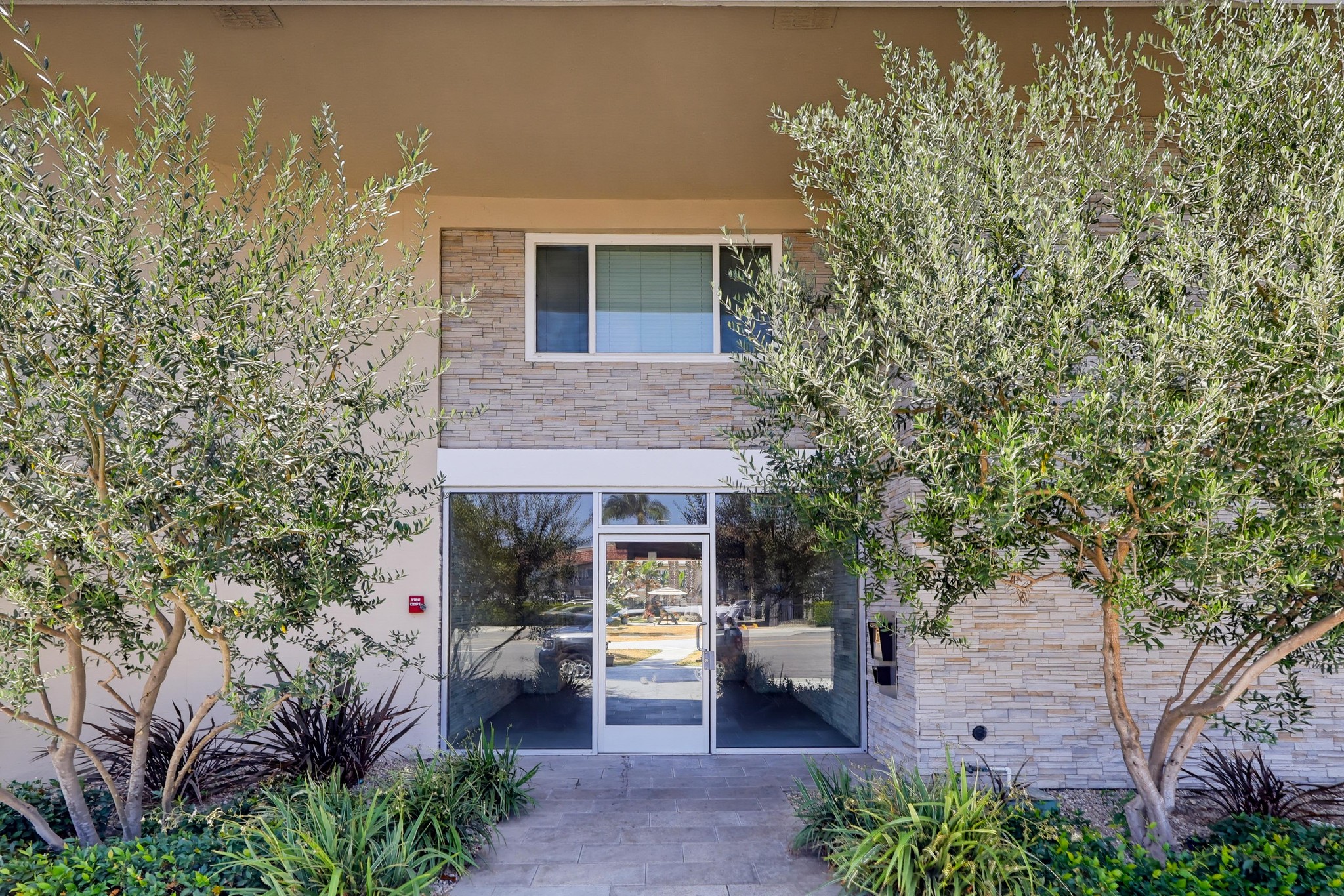 Virtual tour photo 1 of 39 for 3636 W Imperial Hwy