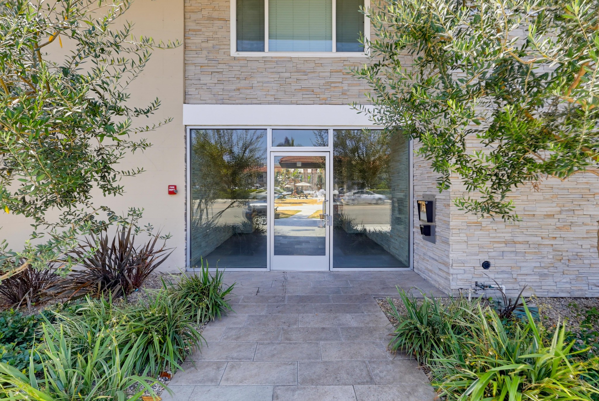 Virtual tour photo 3 of 39 for 3636 W Imperial Hwy
