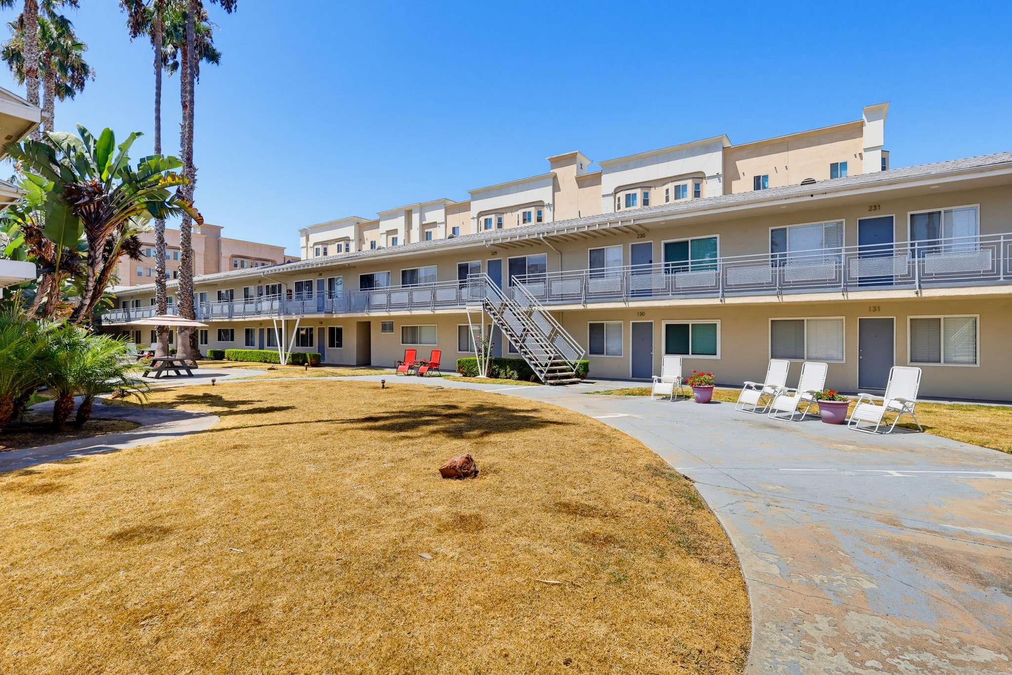 Virtual tour photo 7 of 39 for 3636 W Imperial Hwy