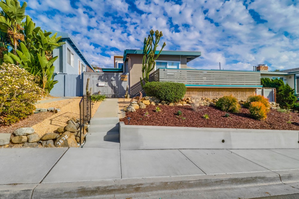 Virtual tour photo 1 of 45 for 3639 Moultrie Ave