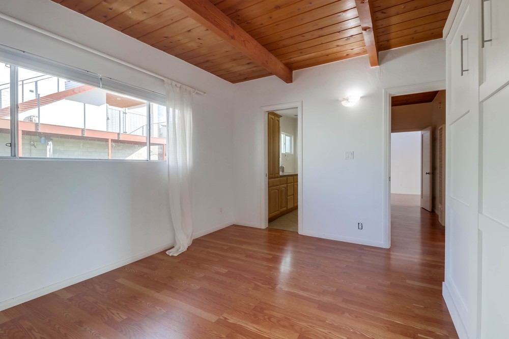 Virtual tour photo 31 of 45 for 3639 Moultrie Ave