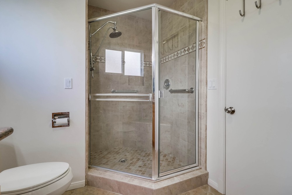 Virtual tour photo 33 of 45 for 3639 Moultrie Ave