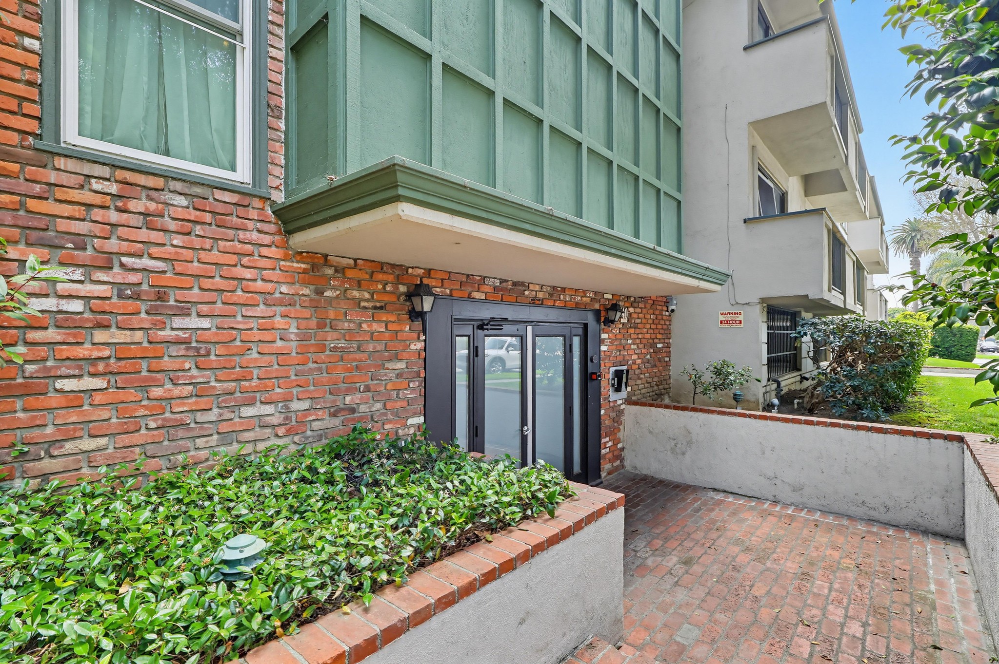 Virtual tour photo 6 of 68 for 3640 Cardiff Ave APT 210