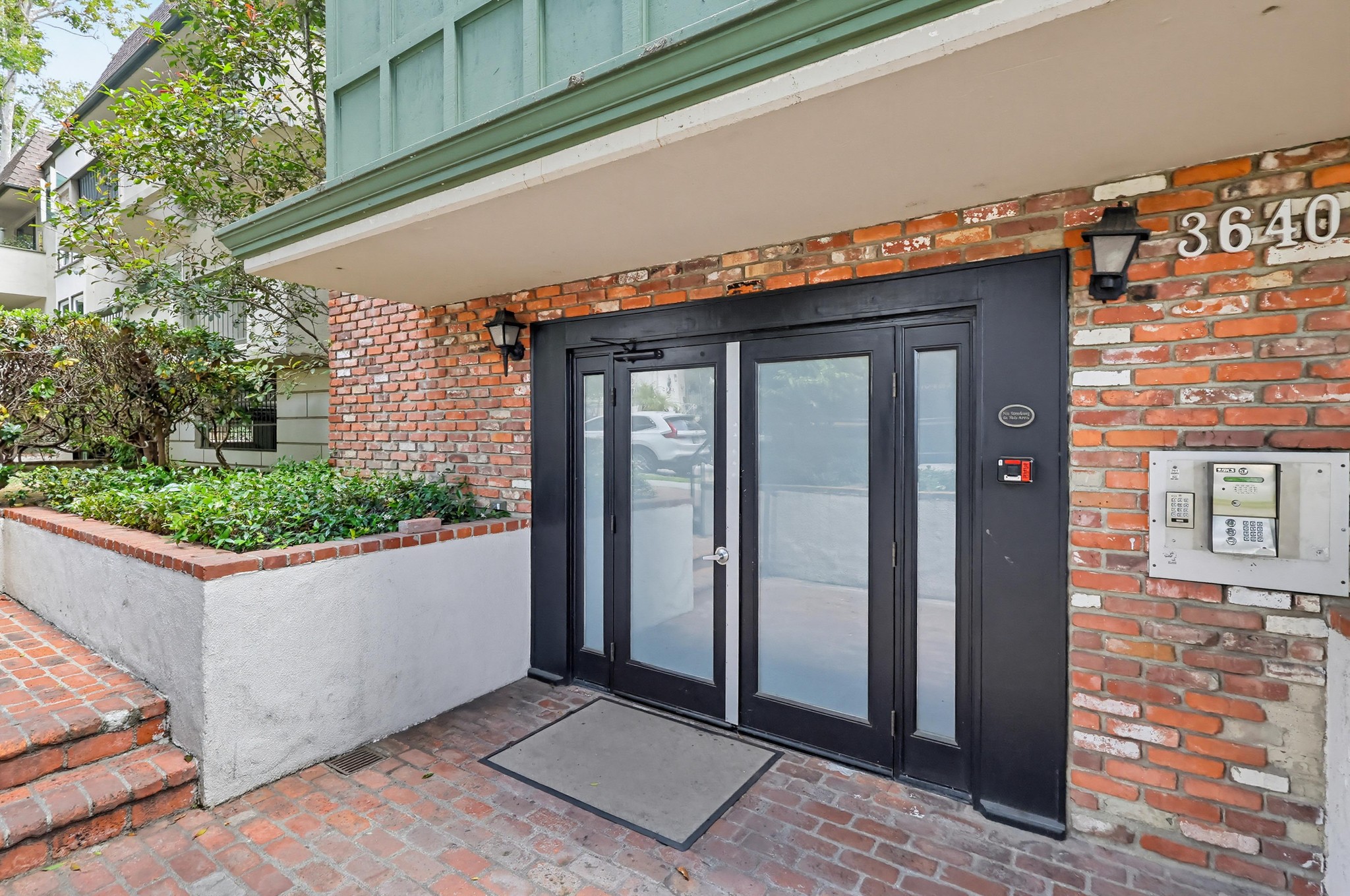 Virtual tour photo 7 of 68 for 3640 Cardiff Ave APT 210