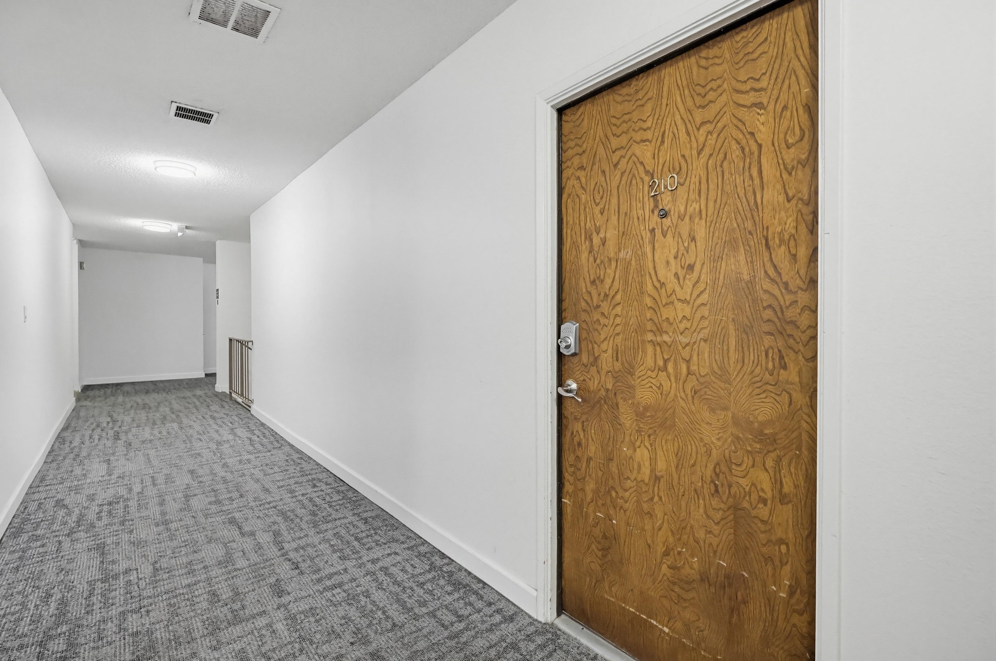 Virtual tour photo 10 of 68 for 3640 Cardiff Ave APT 210