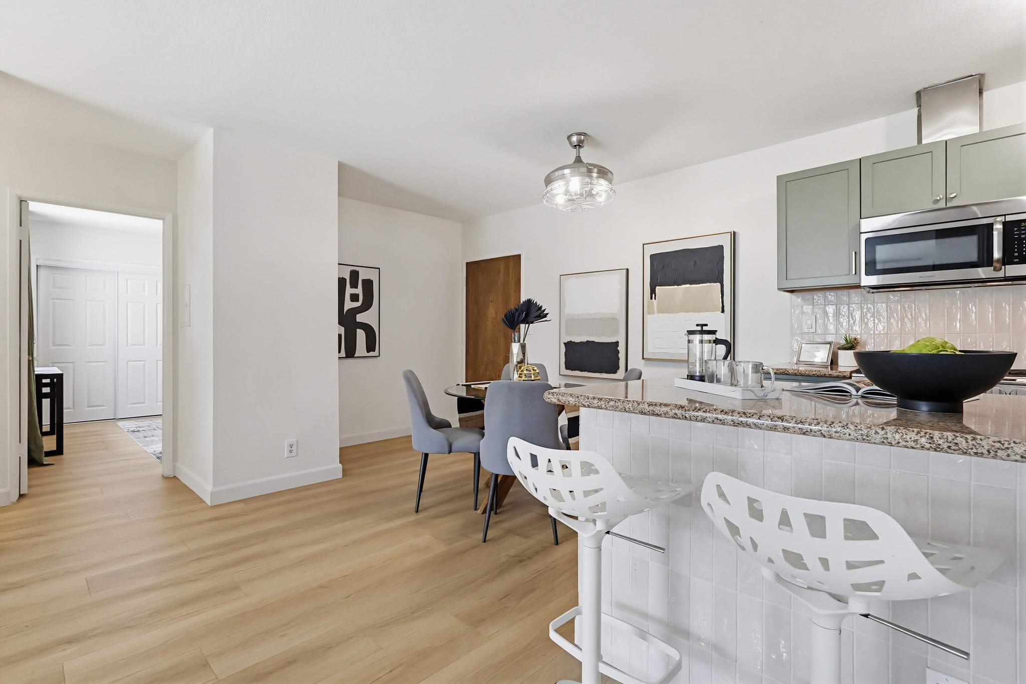 Virtual tour photo 17 of 68 for 3640 Cardiff Ave APT 210