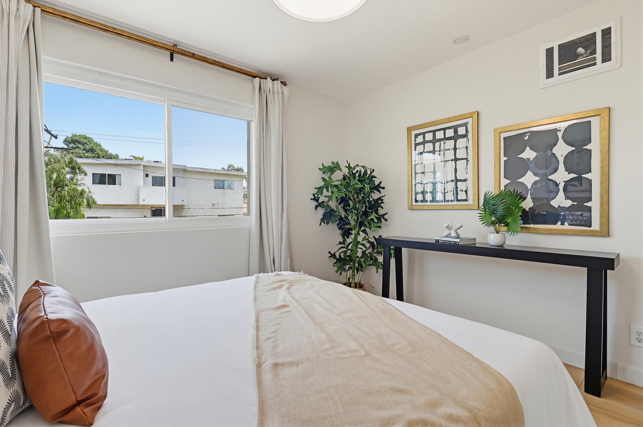 Virtual tour photo 56 of 68 for 3640 Cardiff Ave APT 210