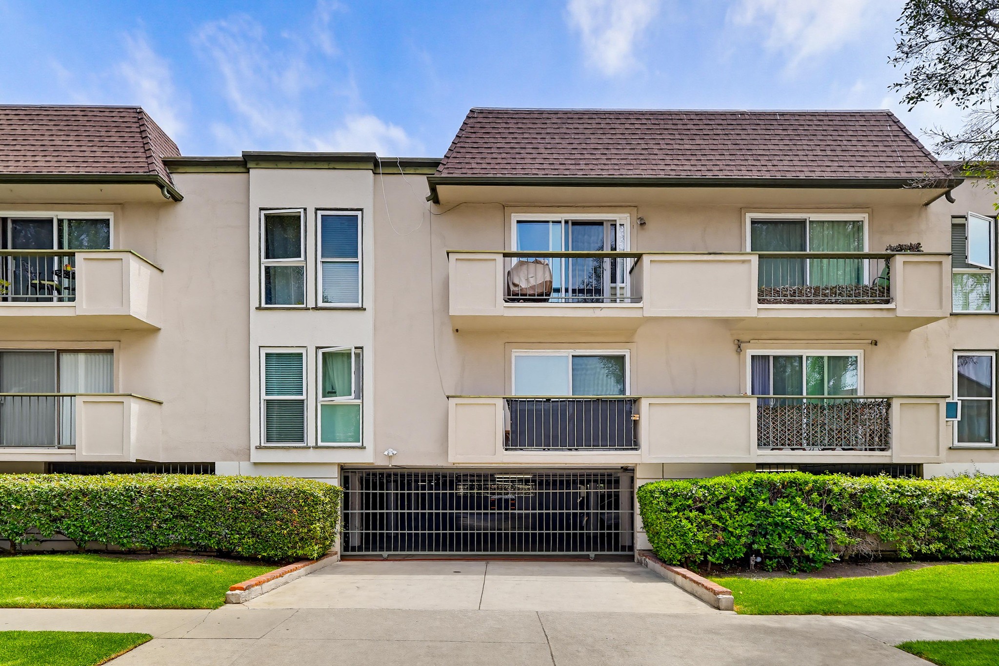 Virtual tour photo 67 of 68 for 3640 Cardiff Ave APT 210