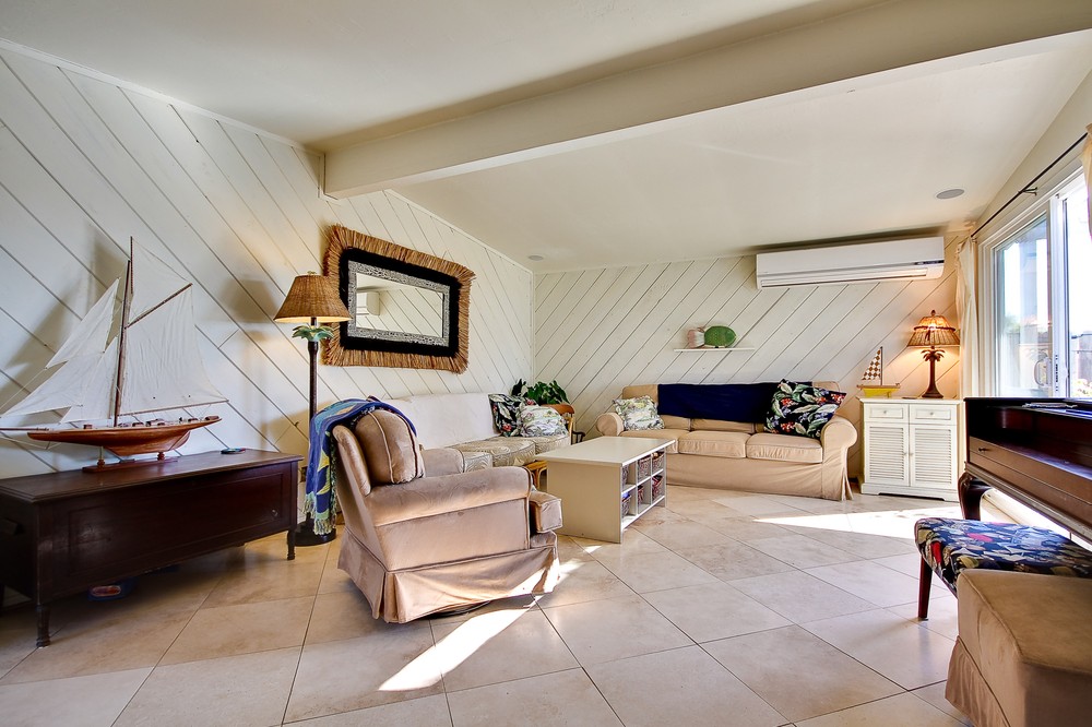 Virtual tour photo 4 of 21 for 3640 Mt. Blackburn Ave.