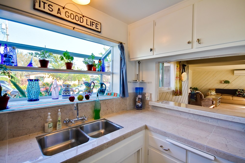 Virtual tour photo 10 of 21 for 3640 Mt. Blackburn Ave.