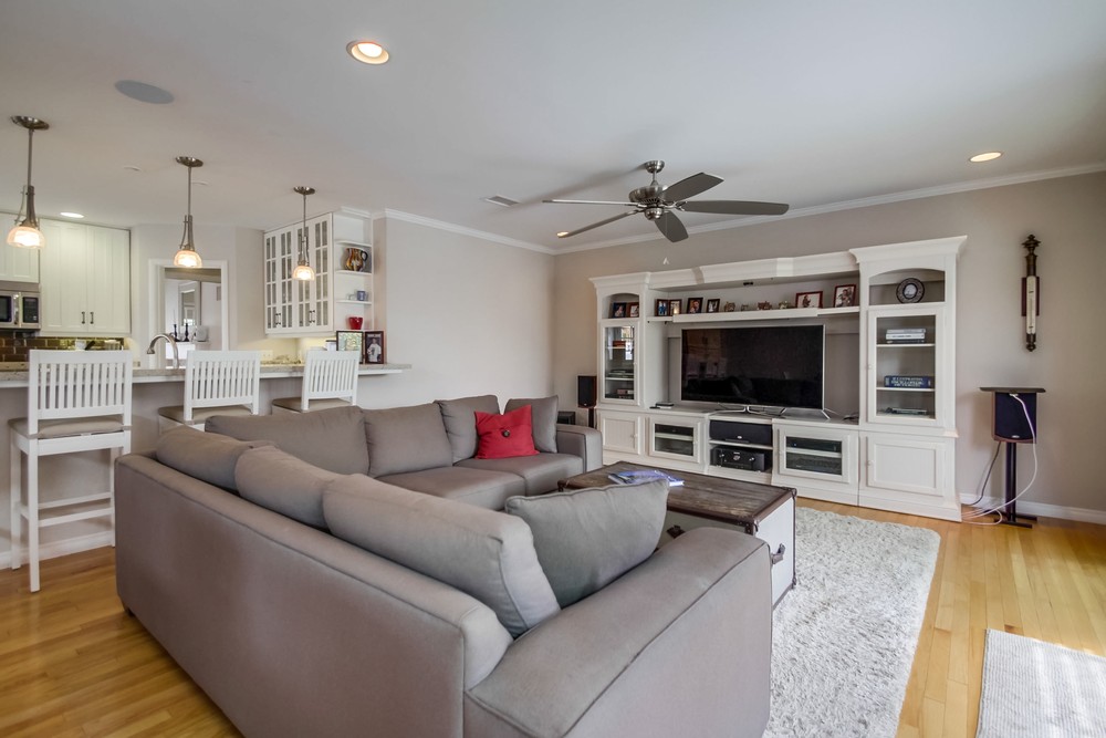 Virtual tour photo 25 of 53 for 3640 Promontory St