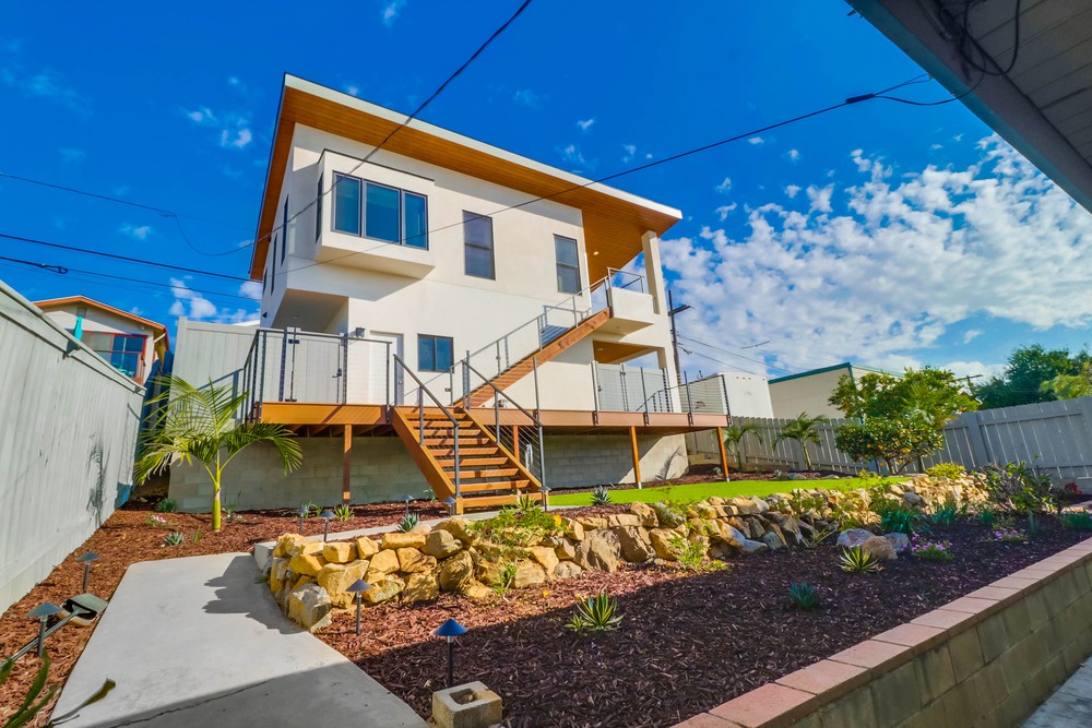 Virtual tour photo 1 of 37 for 3641 Moultrie Ave