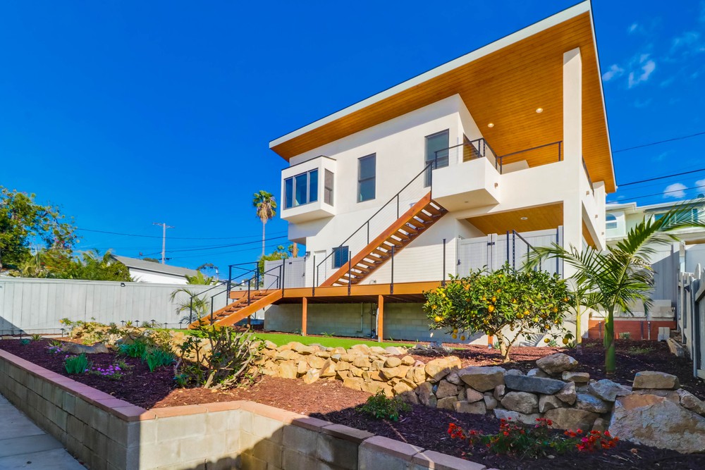 Virtual tour photo 3 of 37 for 3641 Moultrie Ave