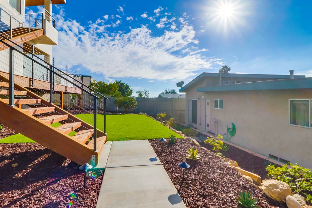 Virtual tour photo 4 of 37 for 3641 Moultrie Ave