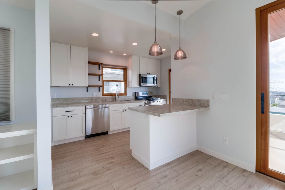 Virtual tour photo 13 of 37 for 3641 Moultrie Ave