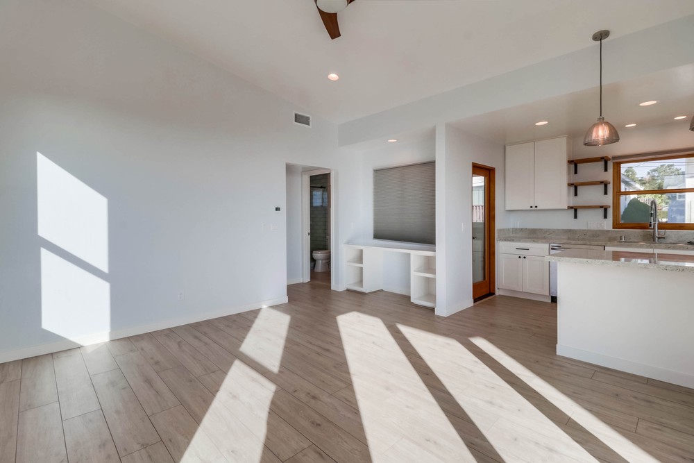 Virtual tour photo 15 of 37 for 3641 Moultrie Ave