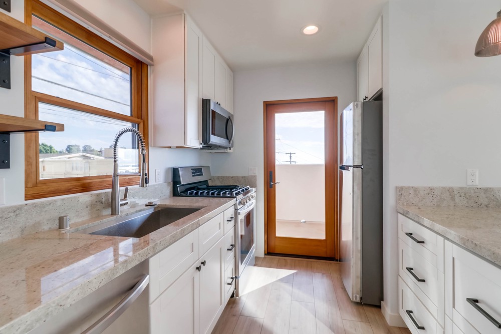 Virtual tour photo 19 of 37 for 3641 Moultrie Ave