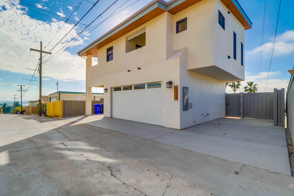 Virtual tour photo 36 of 37 for 3641 Moultrie Ave