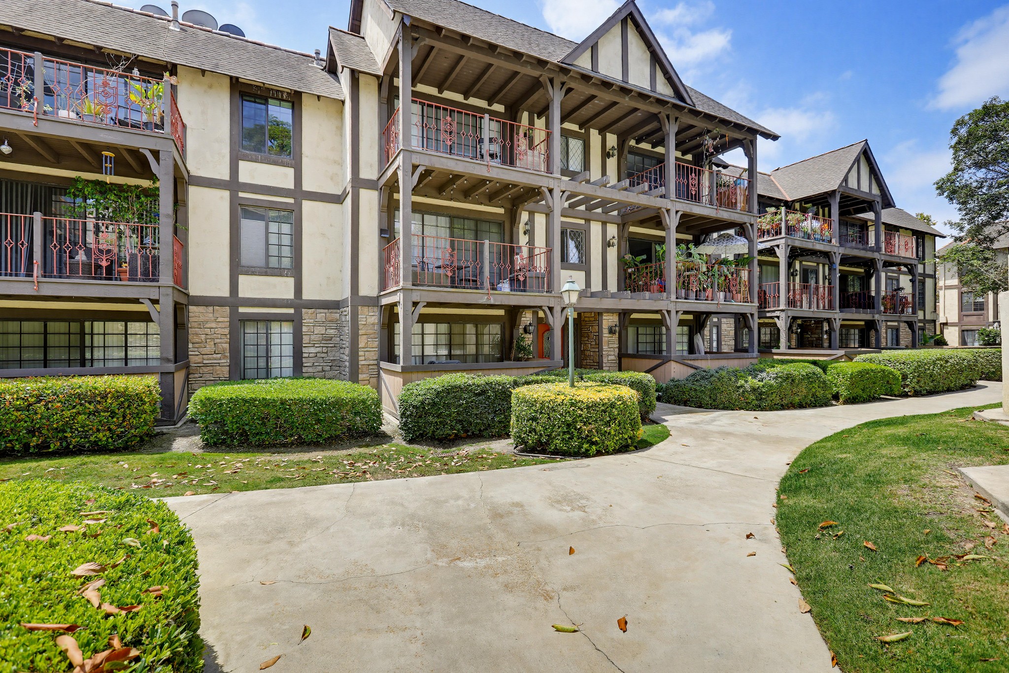 Virtual tour photo 1 of 62 for 3643 S Bear St Unit G