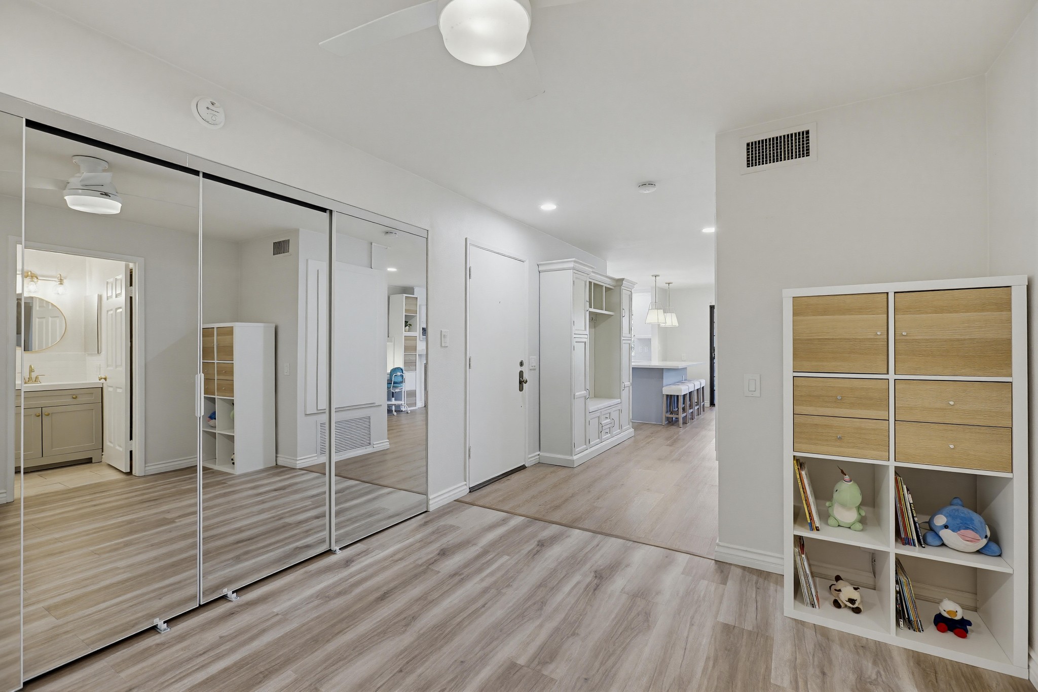Virtual tour photo 22 of 62 for 3643 S Bear St Unit G