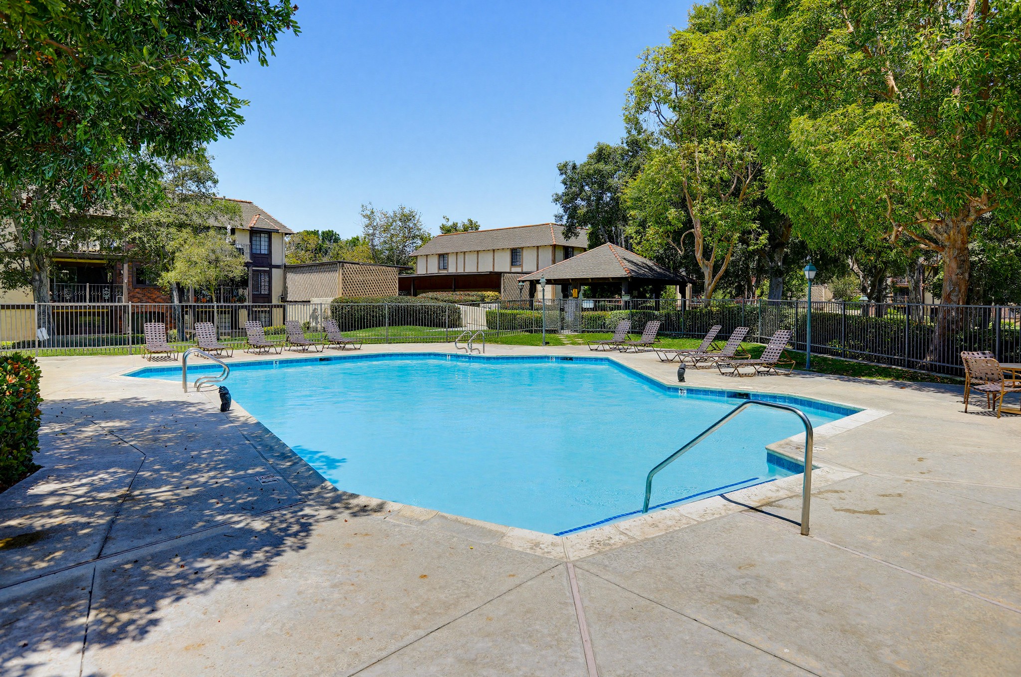 Virtual tour photo 55 of 62 for 3643 S Bear St Unit G