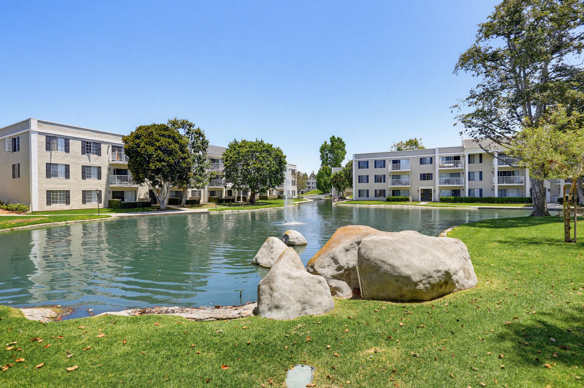 Virtual tour photo 51 of 62 for 3643 S Bear St Unit G