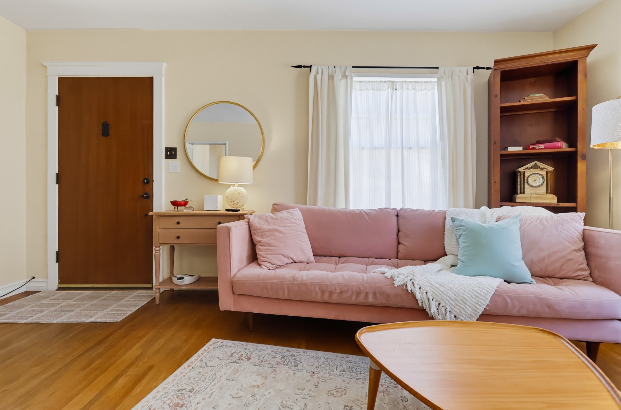 Virtual tour photo 14 of 66 for 3644 Roycroft Ave