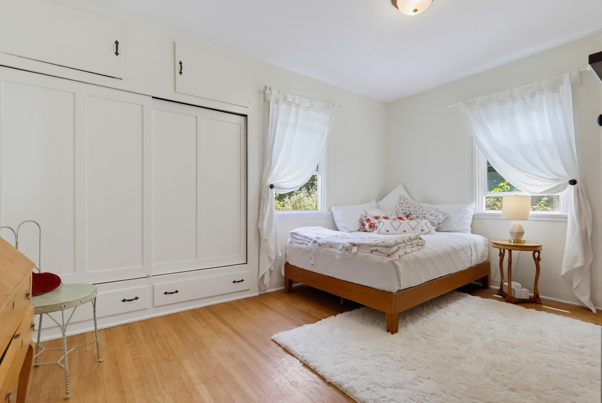 Virtual tour photo 35 of 66 for 3644 Roycroft Ave