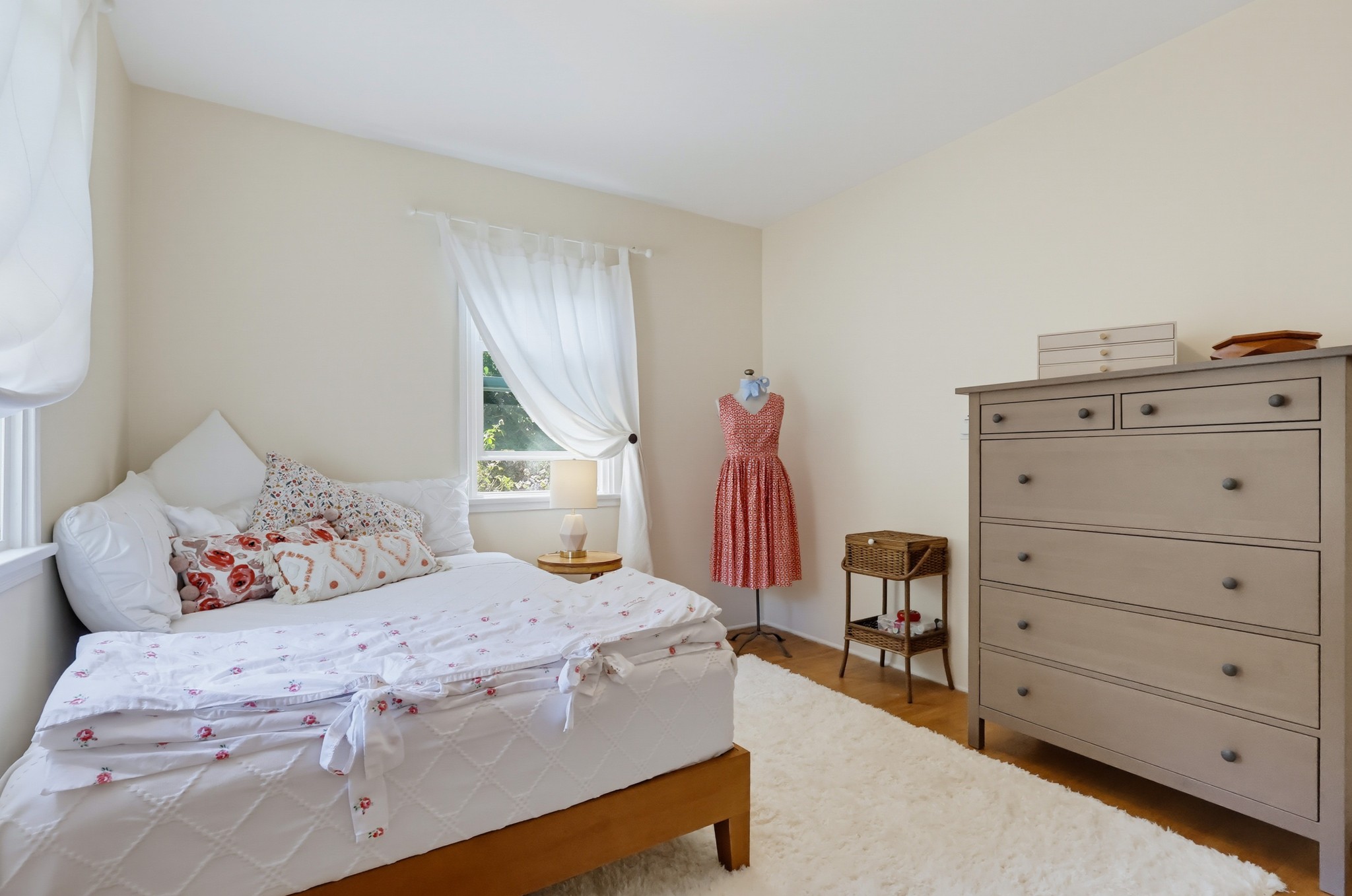 Virtual tour photo 36 of 66 for 3644 Roycroft Ave