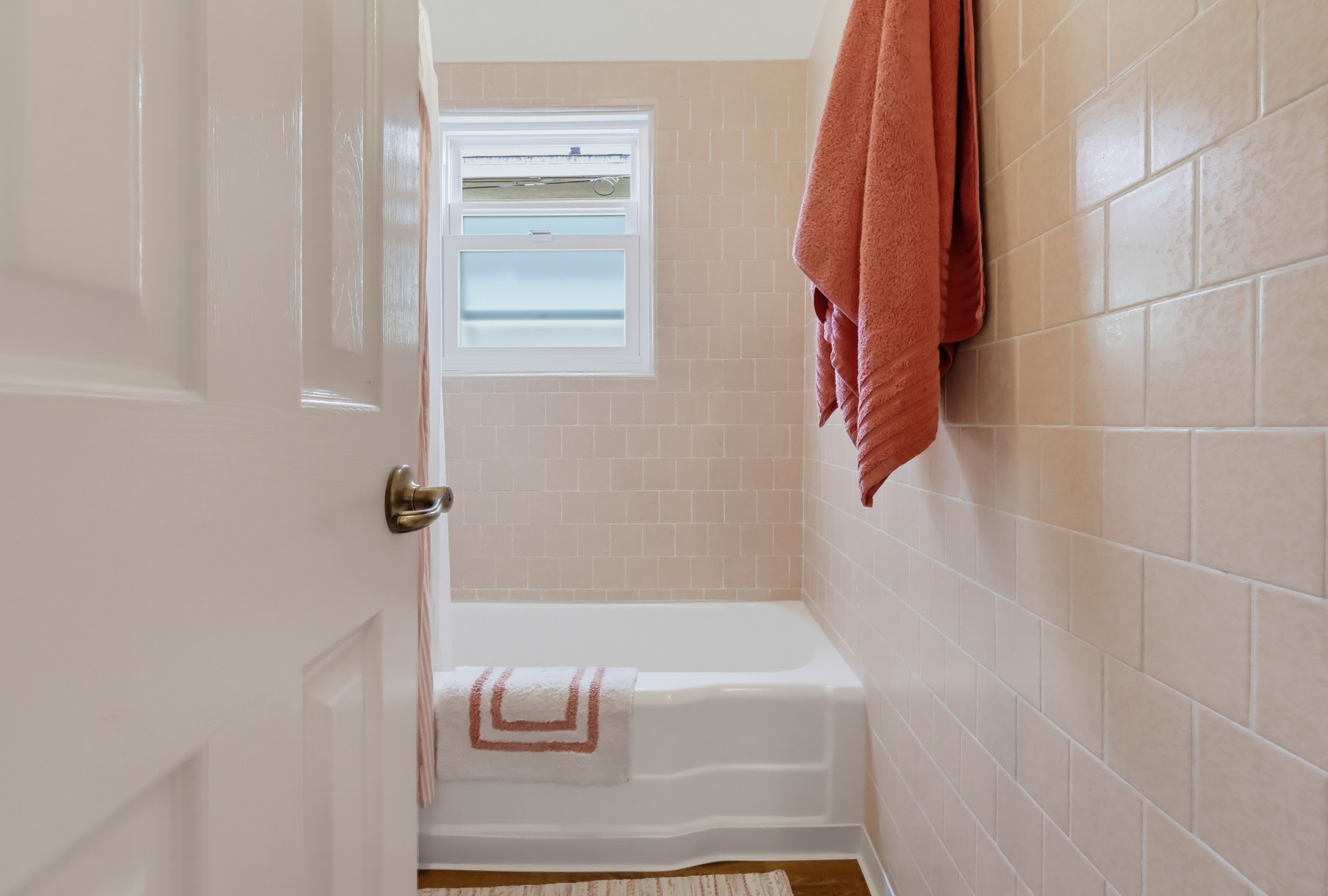Virtual tour photo 39 of 66 for 3644 Roycroft Ave