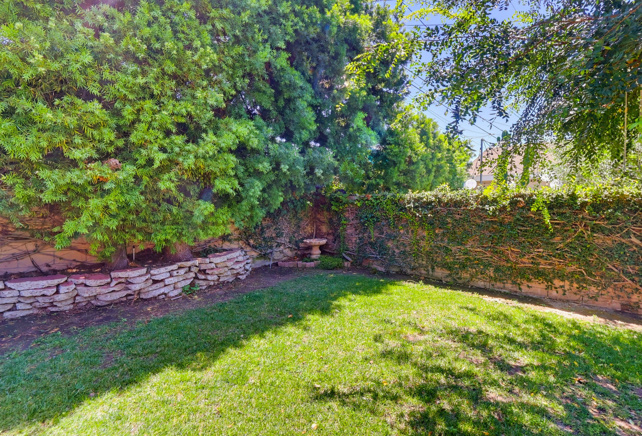 Virtual tour photo 46 of 66 for 3644 Roycroft Ave