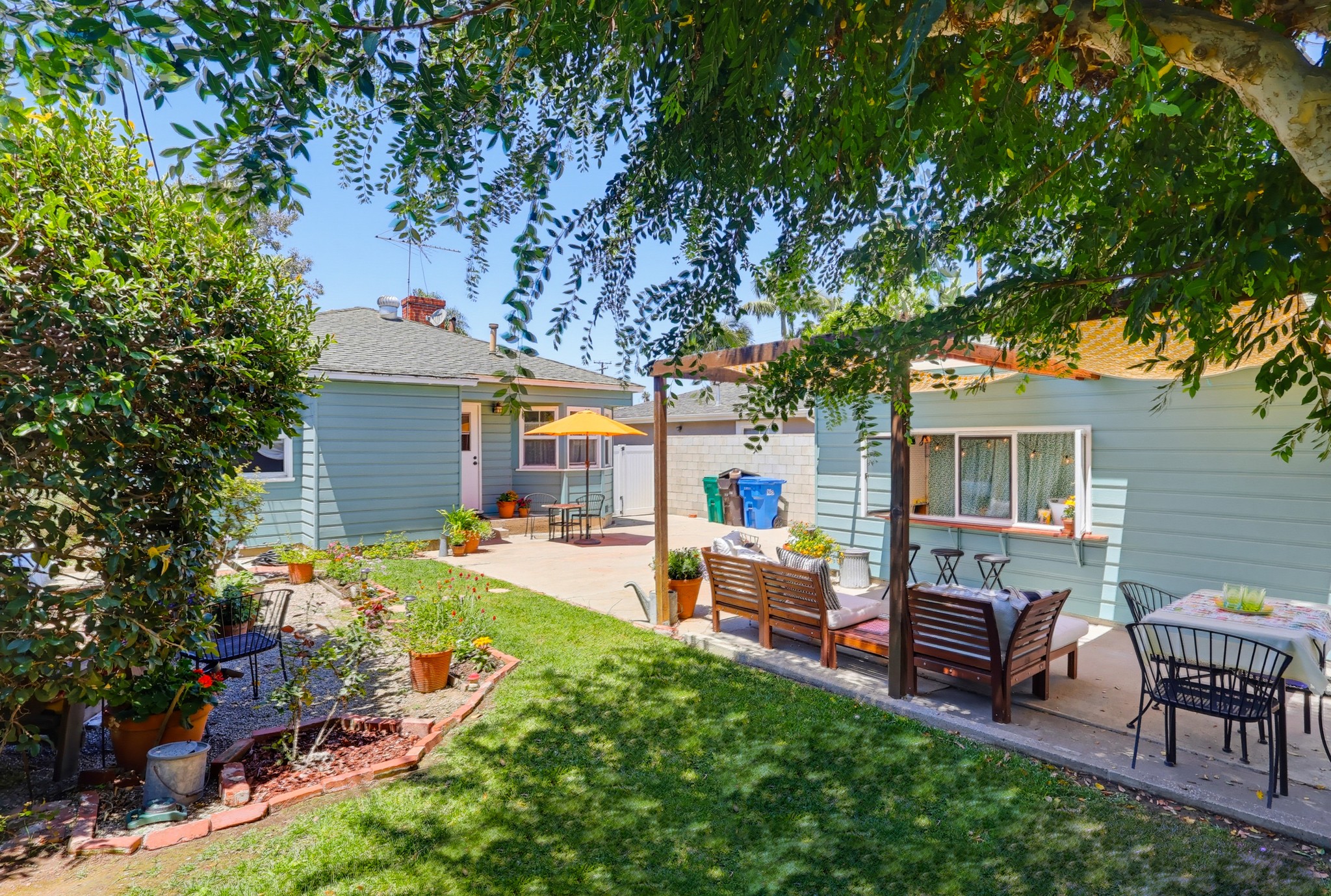 Virtual tour photo 56 of 66 for 3644 Roycroft Ave
