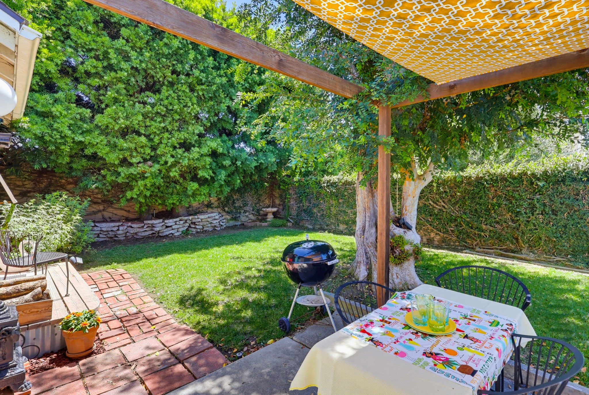 Virtual tour photo 60 of 66 for 3644 Roycroft Ave