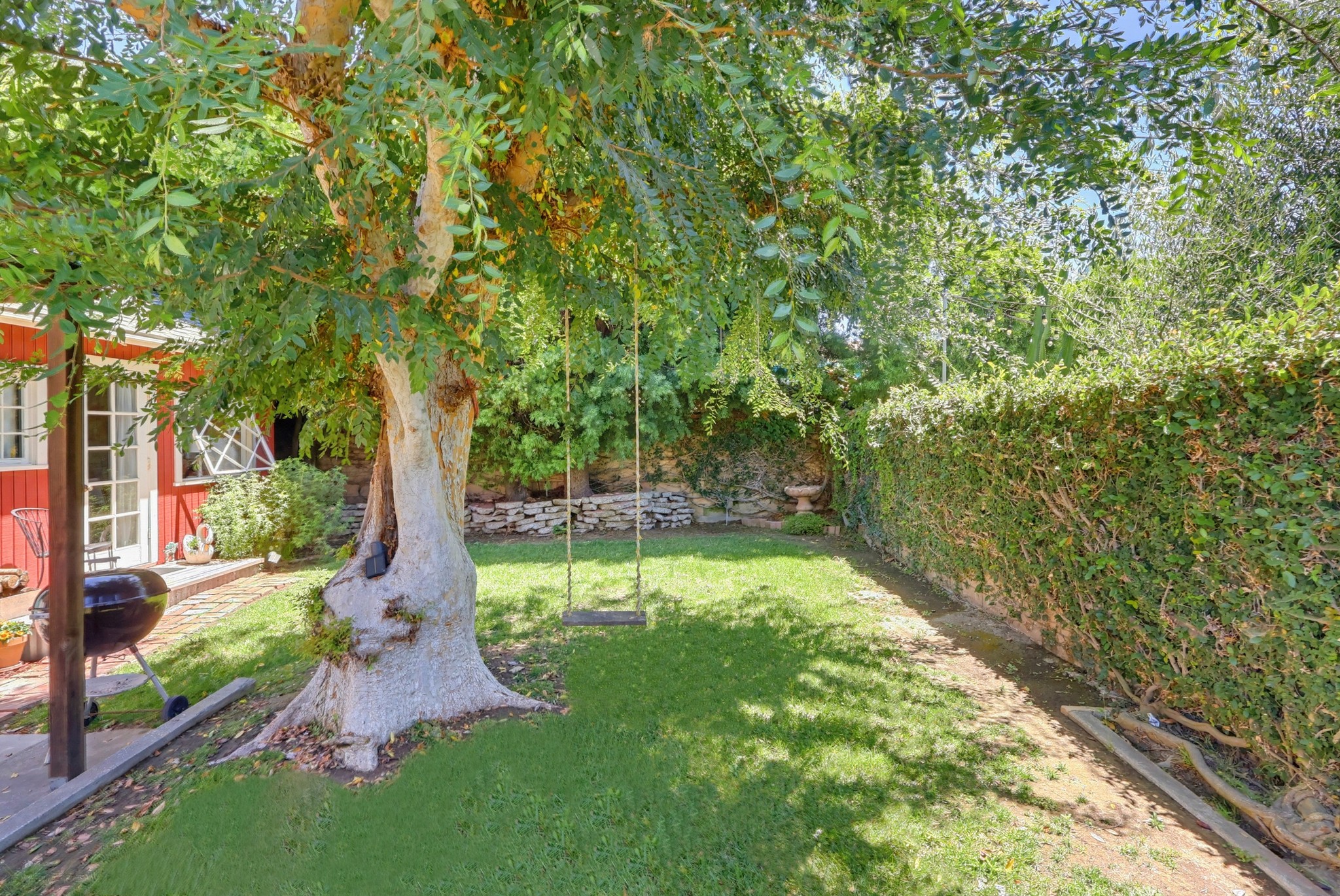 Virtual tour photo 61 of 66 for 3644 Roycroft Ave