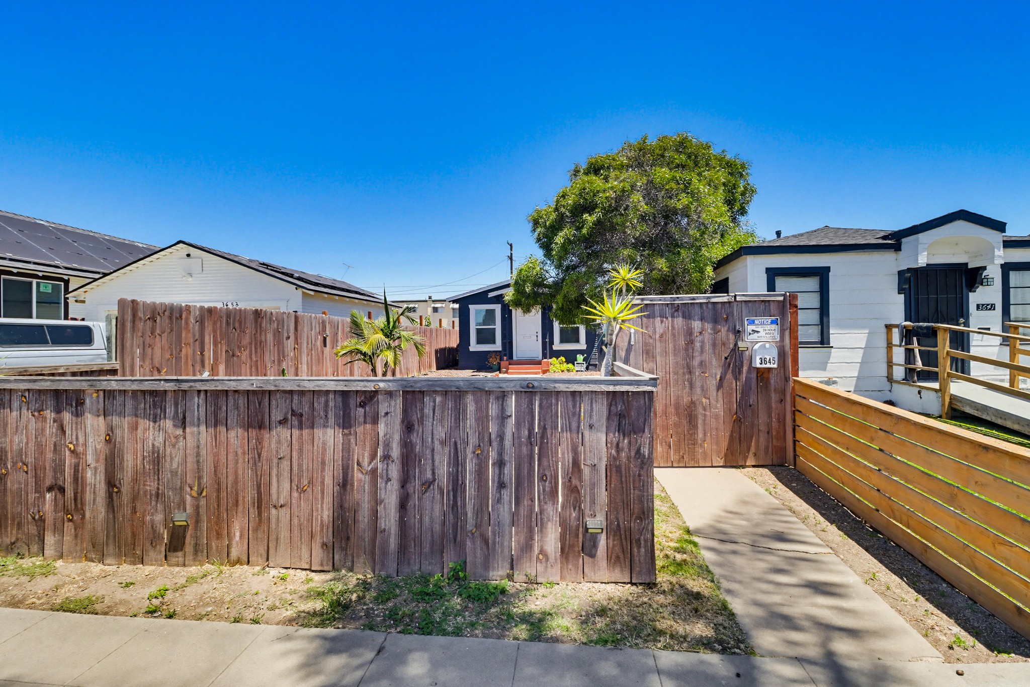 Virtual tour photo 1 of 37 for 3645 Marlborough Ave