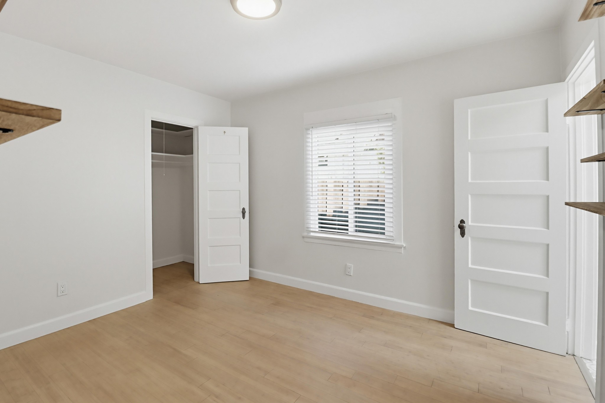 Virtual tour photo 14 of 37 for 3645 Marlborough Ave