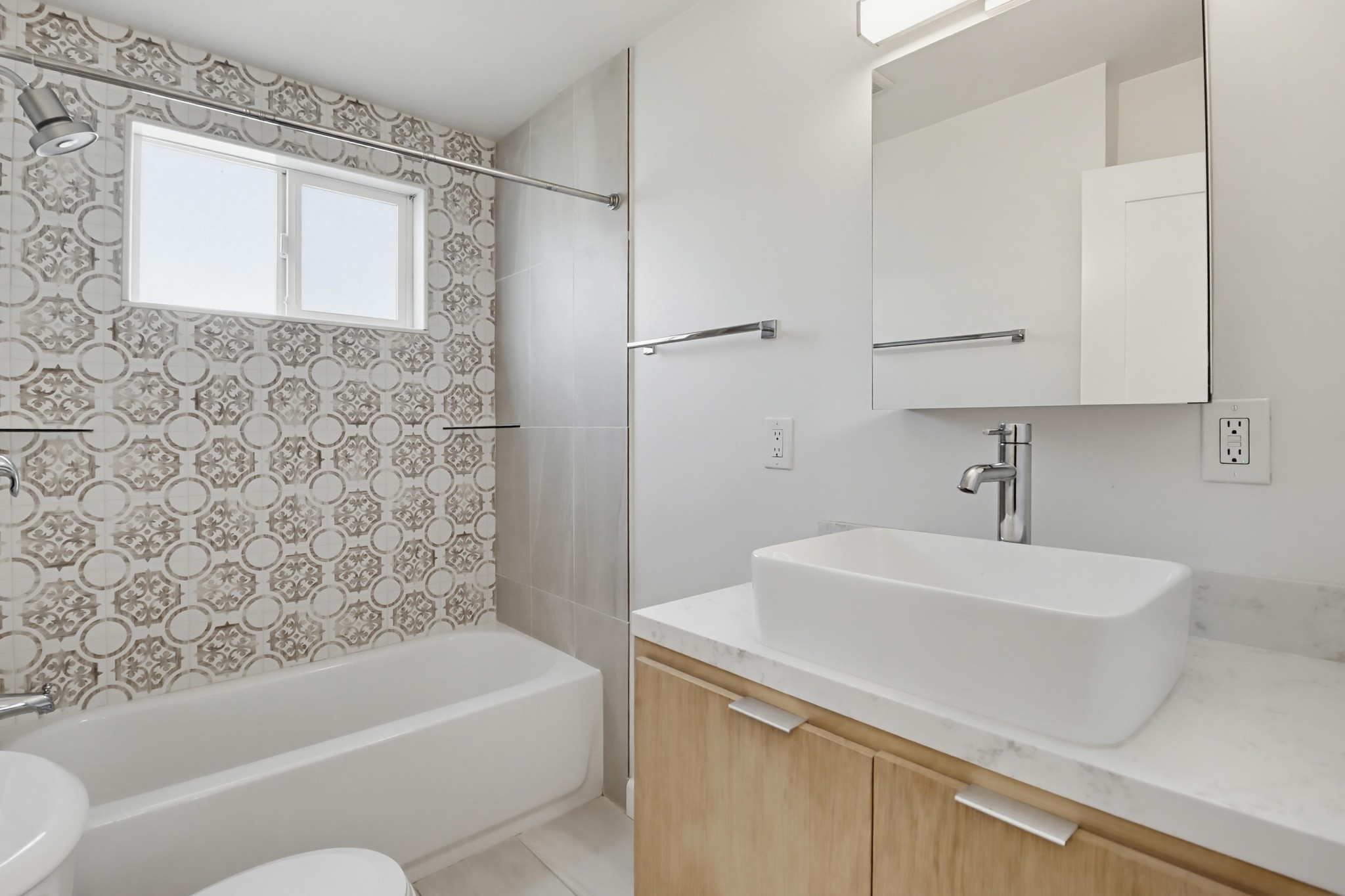 Virtual tour photo 20 of 37 for 3645 Marlborough Ave
