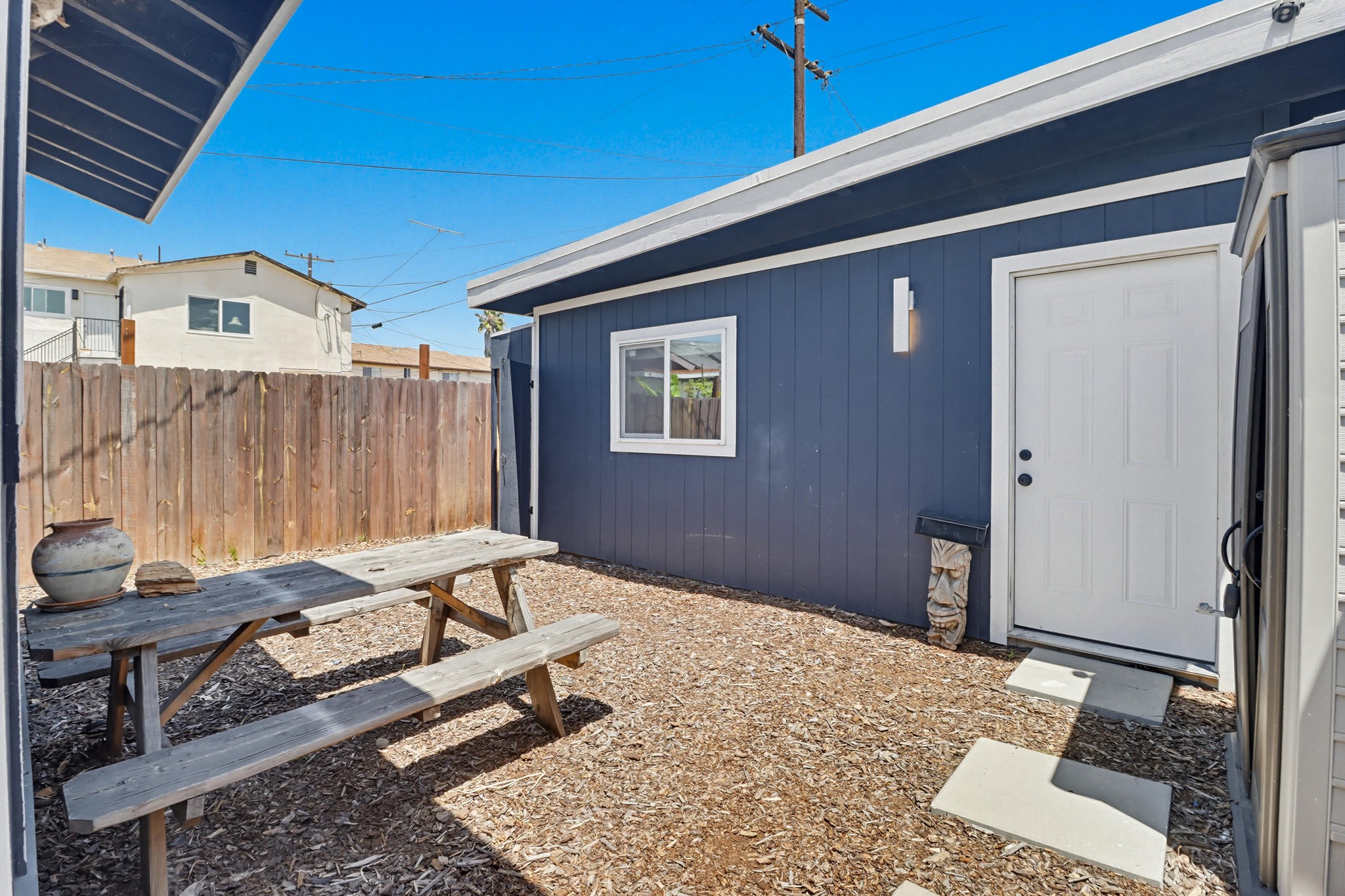 Virtual tour photo 25 of 37 for 3645 Marlborough Ave