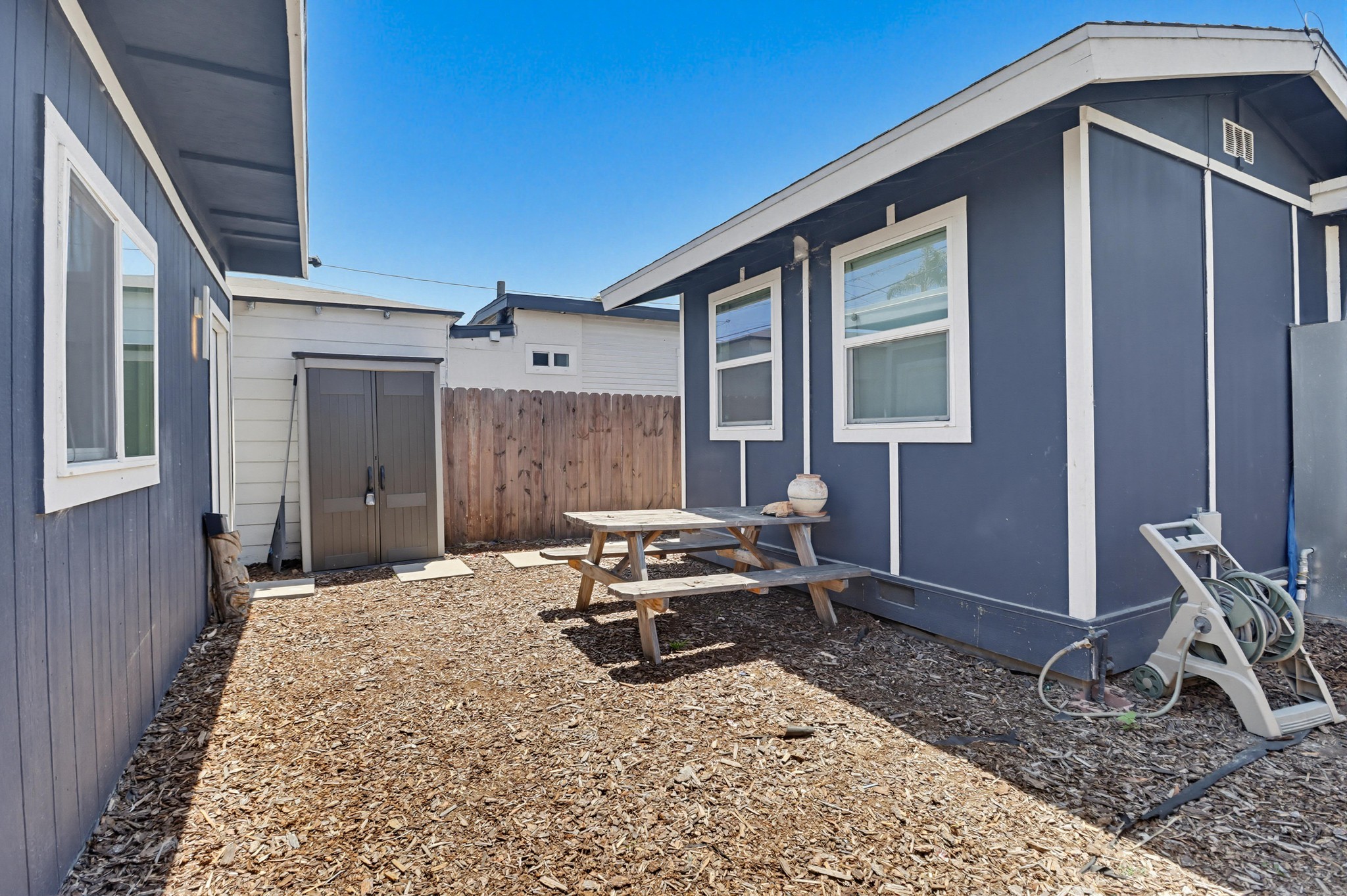 Virtual tour photo 27 of 37 for 3645 Marlborough Ave