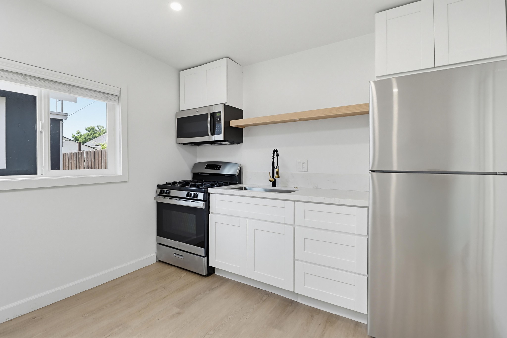 Virtual tour photo 31 of 37 for 3645 Marlborough Ave