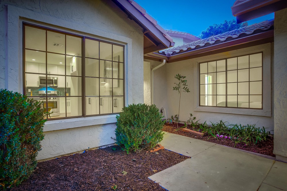 Virtual tour photo 5 of 64 for 3645 Seahorn Cir