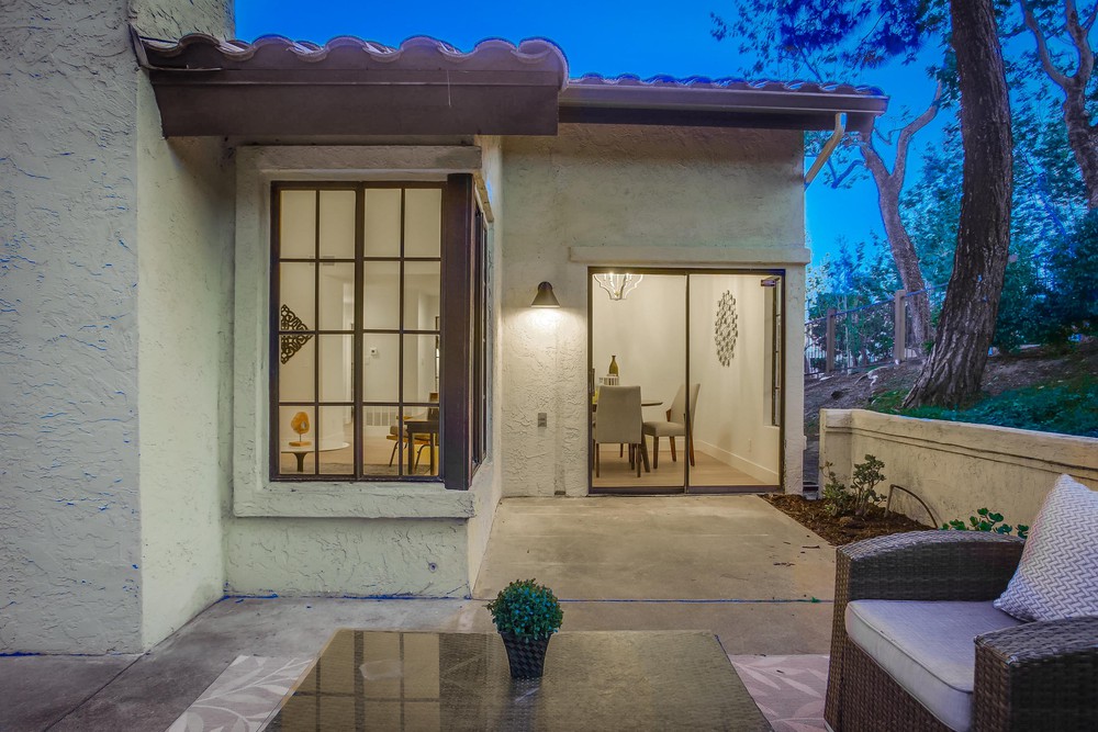 Virtual tour photo 9 of 64 for 3645 Seahorn Cir