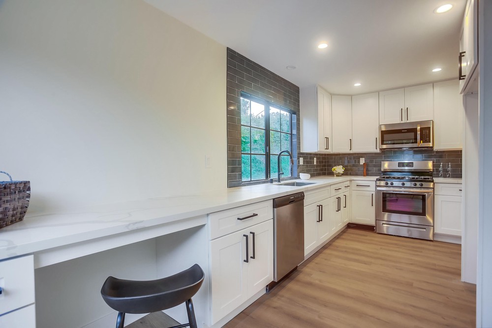 Virtual tour photo 26 of 64 for 3645 Seahorn Cir