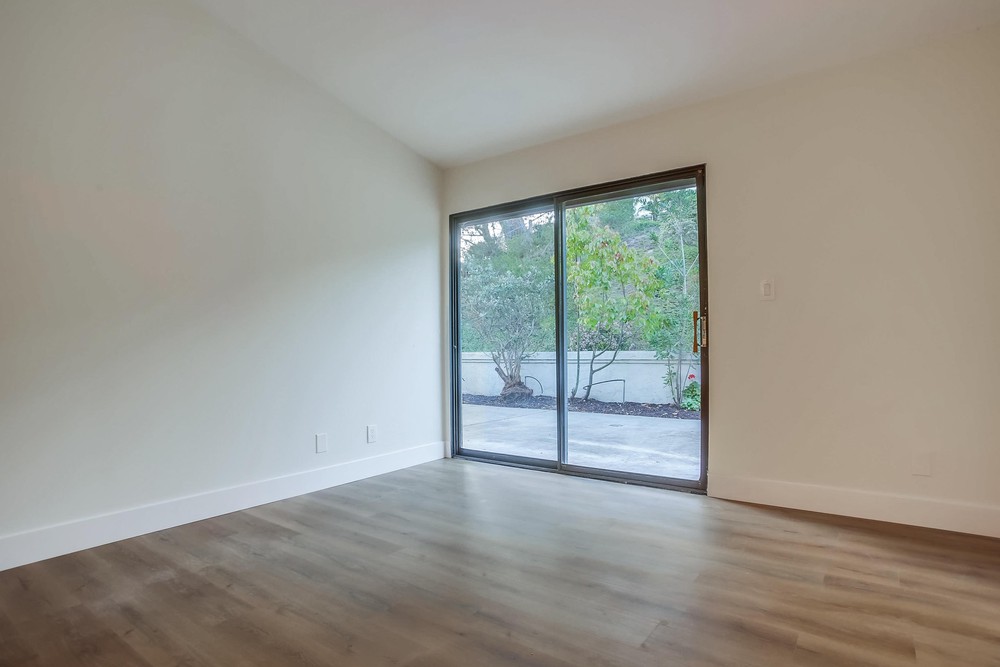 Virtual tour photo 39 of 64 for 3645 Seahorn Cir