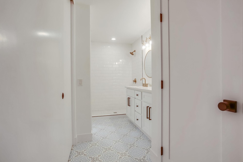 Virtual tour photo 42 of 64 for 3645 Seahorn Cir
