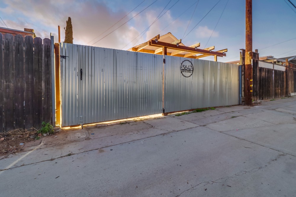 Virtual tour photo 1 of 49 for 3647 36th St