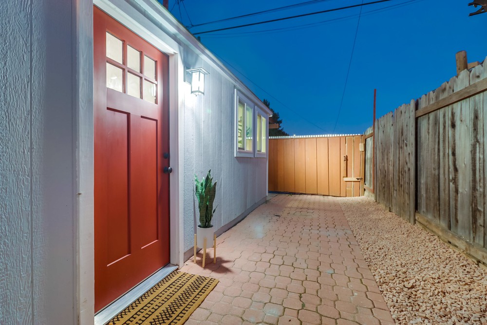 Virtual tour photo 5 of 49 for 3647 36th St