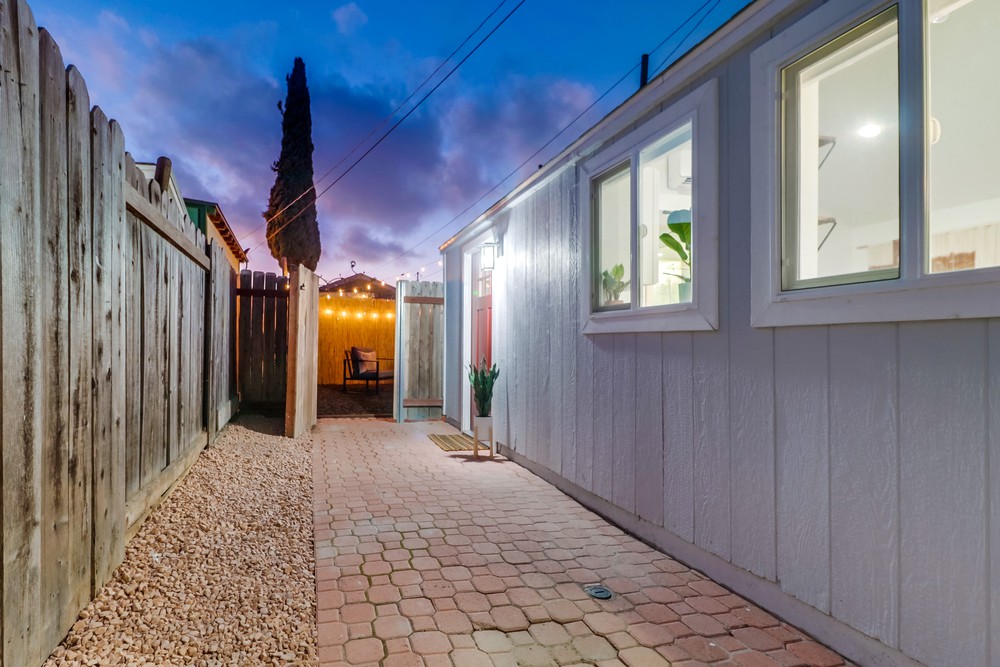 Virtual tour photo 6 of 49 for 3647 36th St